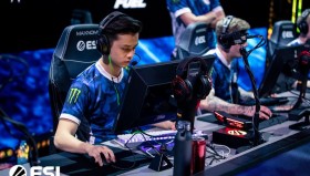 FRGMT x 无畏契约皮蛋系列武器皮肤上线，收集即解锁专属动态勋章